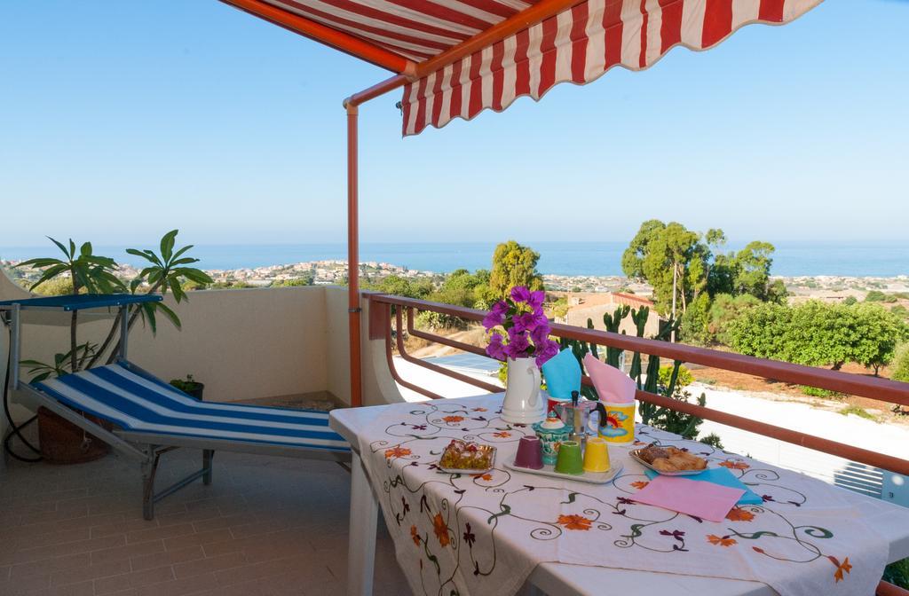 Surra Mediterranean Apartments Scicli Pokoj fotografie